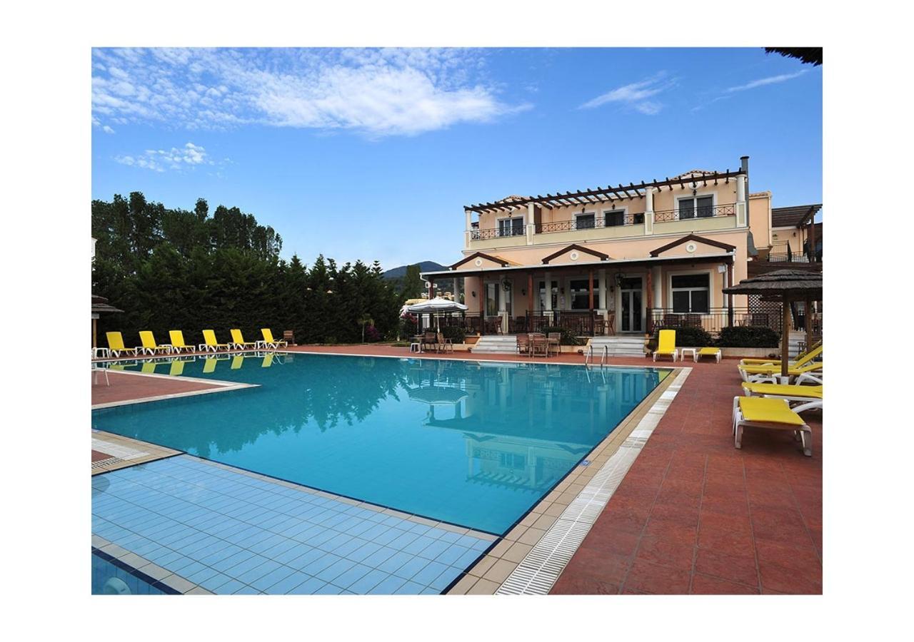 Thinalos Aparthotel Ахарави Екстериор снимка